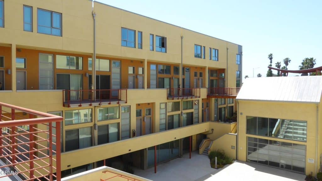 175 S Ventura Ave (3)
