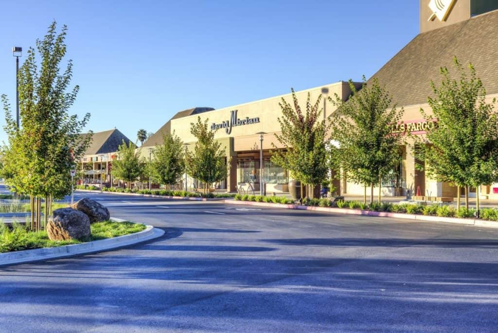 Bon-Air-Shopping-Ctr-Greenbrae-CA-Building-Photo (1)