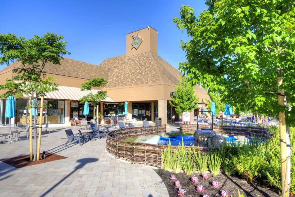 Bon-Air-Shopping-Ctr-Greenbrae-CA-Building-Photo